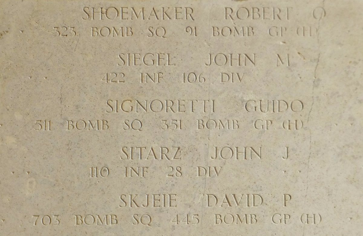 Crew photo: Signoretti, mission 179, 29 Jul 1944 (351st Bomb Group Association)