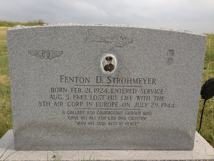 Crew photo: Strohmeyer, mission 179, 29 Jul 1944 (351st Bomb Group Association)
