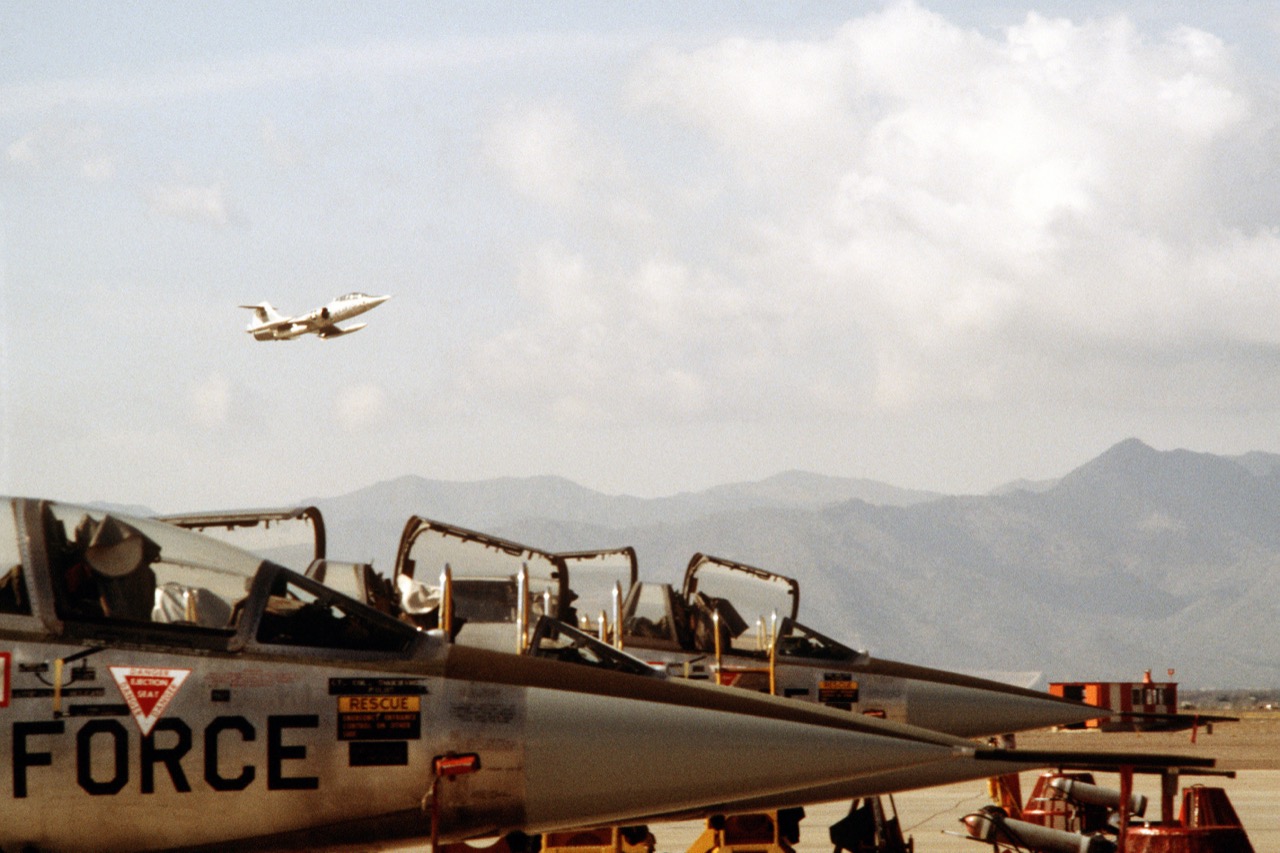 TF-104D Starfighter (Trainer)